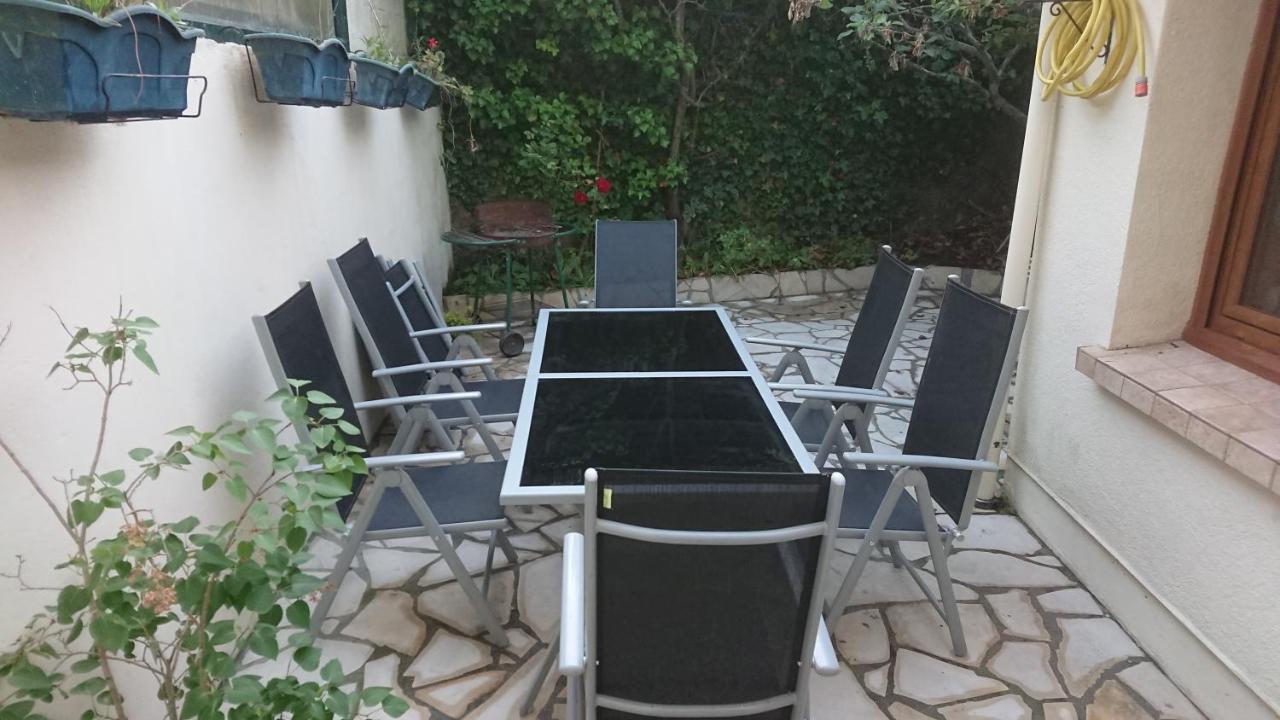 Tout Un 2Eme Etage A 300 Metres De La Mer, Chez L'Habitant ! 费康 外观 照片